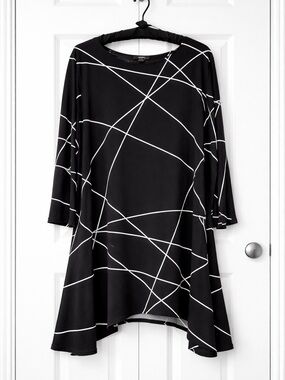 Alfani Black White Abstract Tunic Top 2X Flowy 3/4 Sleeve Casual